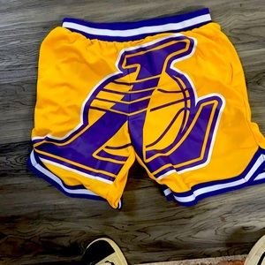 Lakers Basketball Shorts Size L
